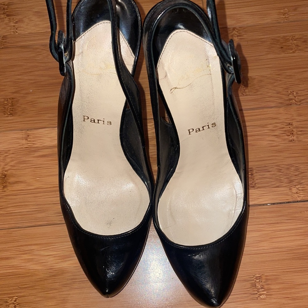Louboutin Size 40 - Picture 4 of 4